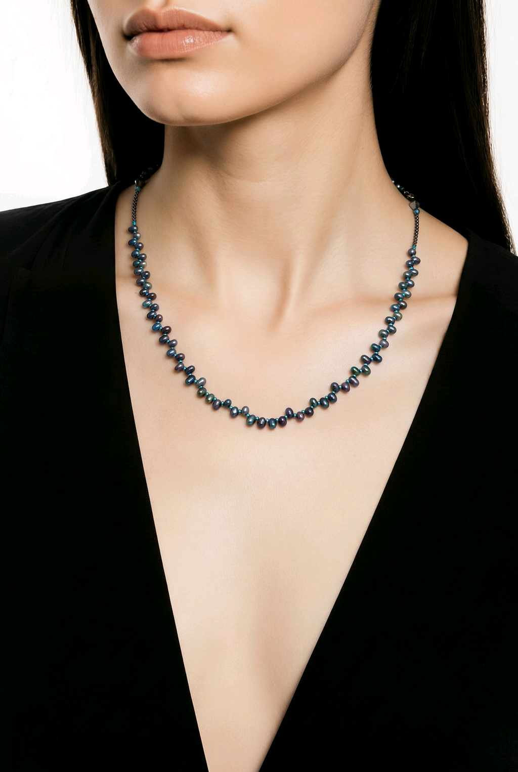 Natural Peacock Blue Pearl Necklace with Seed & Crystal Bead Accents – 18"
