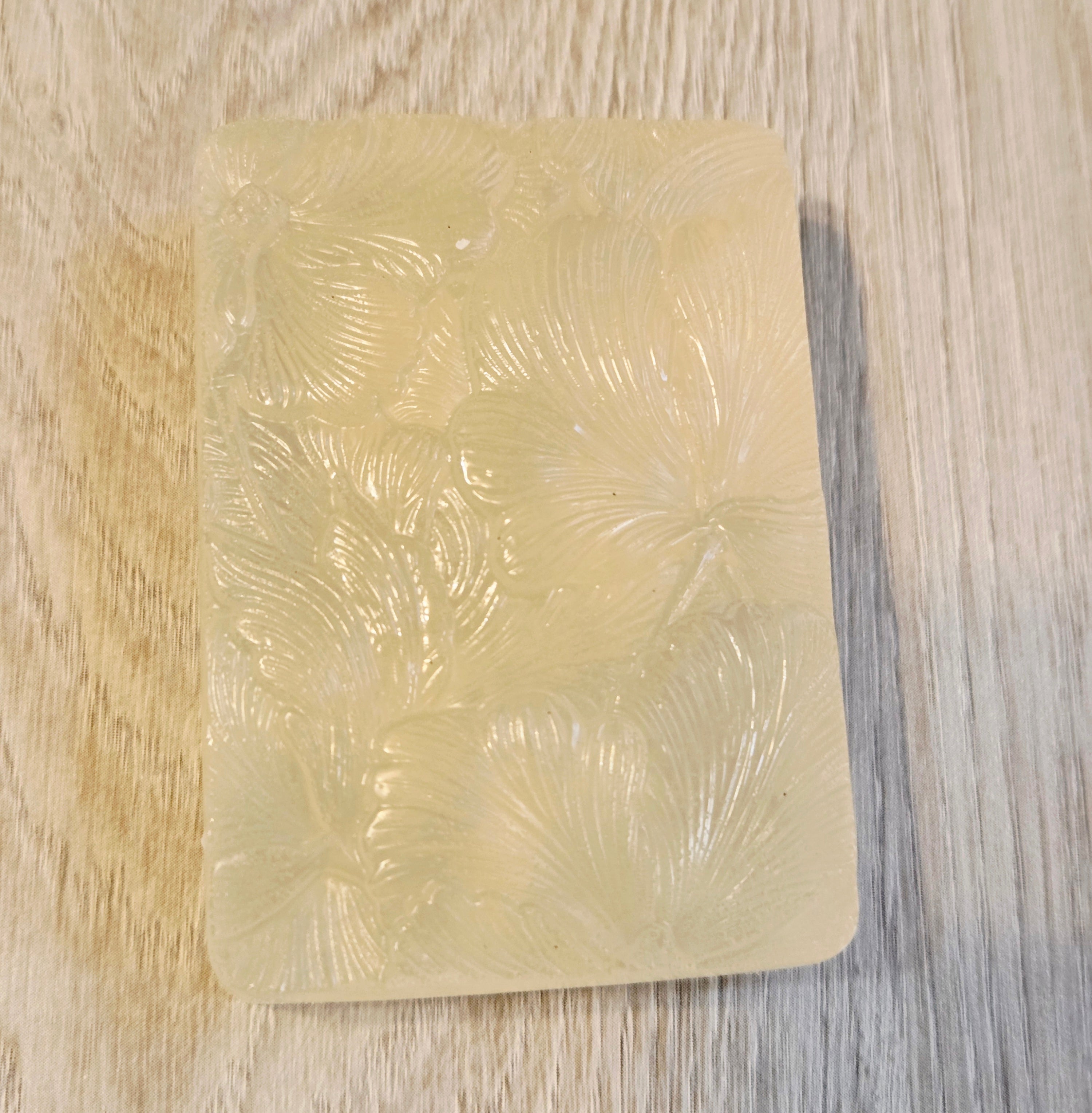Handmade Honey, Oatmeal & Shea Butter Soap – Milk & Honey Scent | Approximately 4 oz